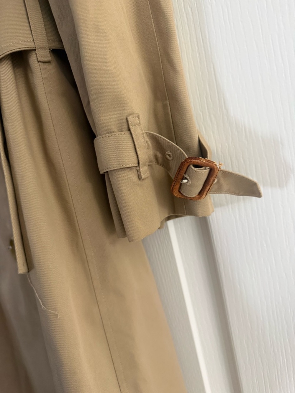 Vintage Burberry Bloomingdale’s Tan Trench Coat - Picture 3 of 16
